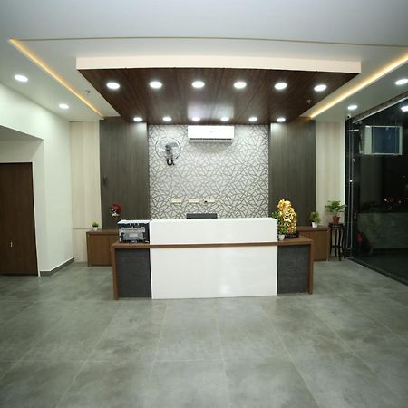 Hotel Devens Τζαϊπούρ Εξωτερικό φωτογραφία