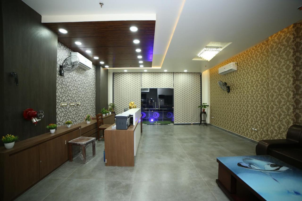 Hotel Devens Τζαϊπούρ Εξωτερικό φωτογραφία